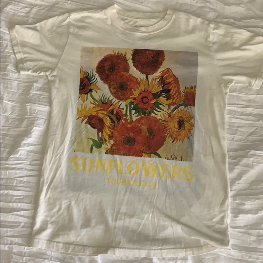 Target Sunflower shirt never worn💛